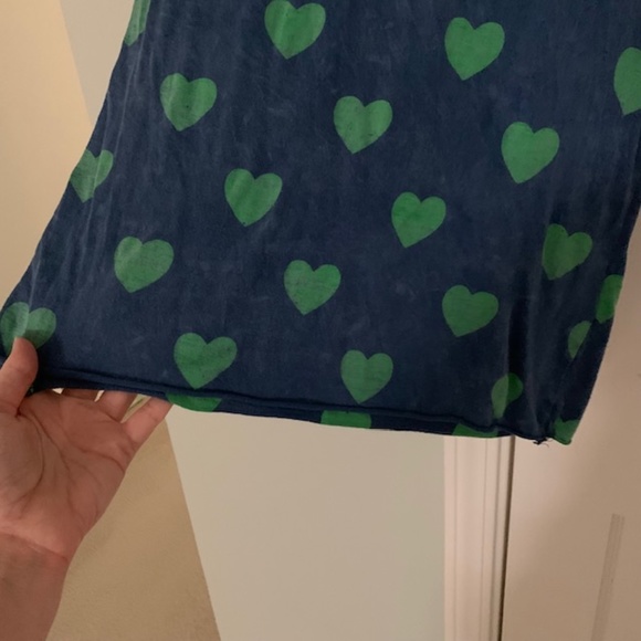 Urban Outfitters / Heart Breaker Tee Shirt - Picture 3 of 8